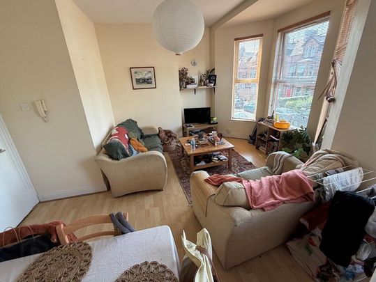 Flat 2, 63 Malone Avenue, Belfast, BT9 6EP - Photo 1