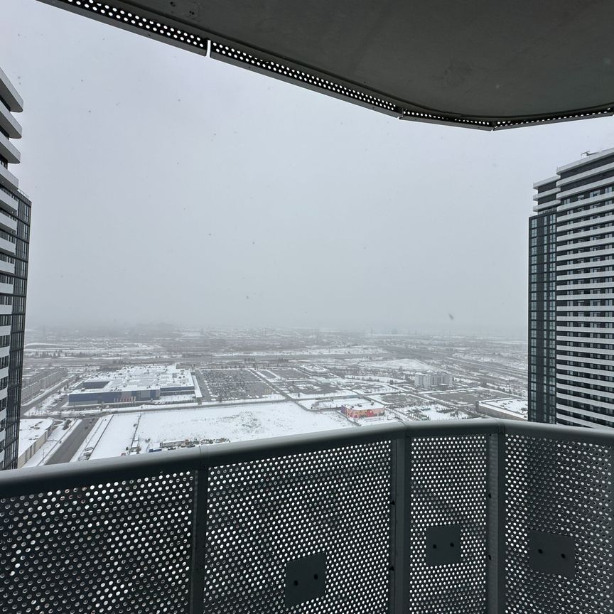 For Lease - 8 Interchange Way Unit# 3811, Vaughan, Ontario - Photo 1