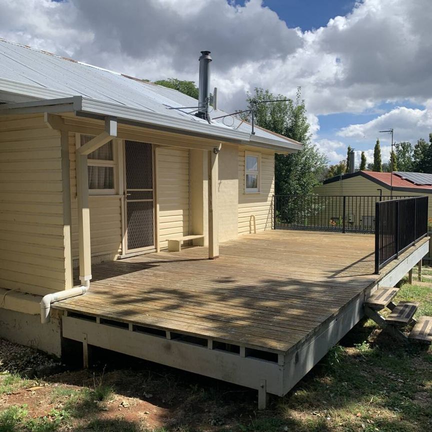 Long Lease - Photo 1