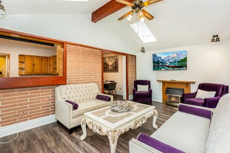 For Lease - 411 Maplehurst Avenue, Oakville, Ontario - Photo 3