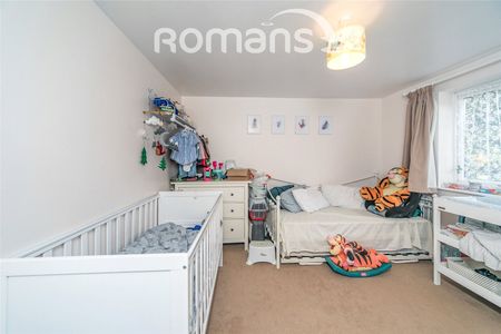 3 bedroom terraced to rent - Photo 3