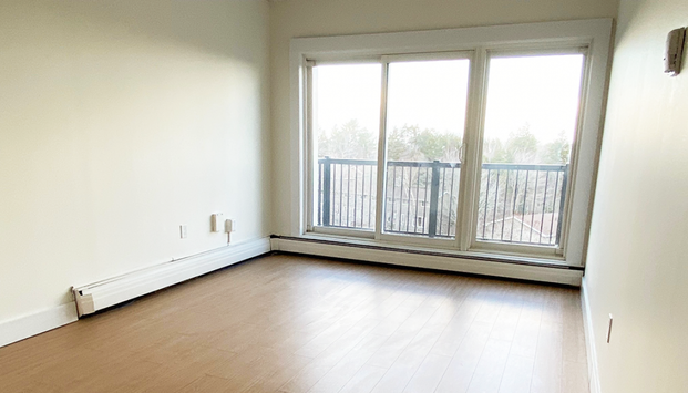 19 Plateau Crescent - Photo 1