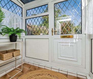2 bedroom end of terrace house to rent - Photo 5