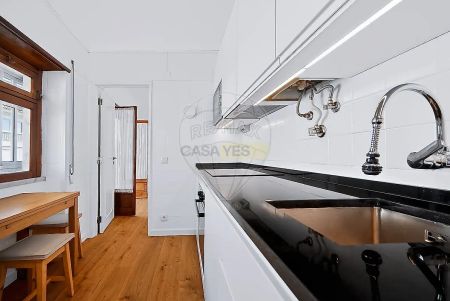 Apartment T1 in Carcavelos e Parede, Cascais - Photo 2