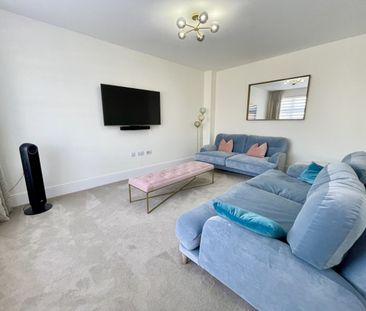 Pentrebane Drive, St Fagans - Photo 3