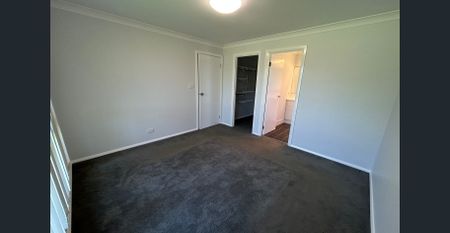 FAMILY HOME WITH FARMLAND VIEWS! - Photo 5