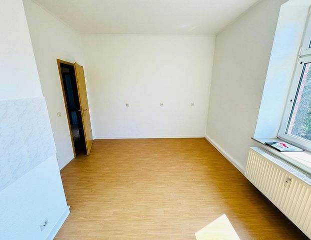 attraktive, helle 2-Raum Wohnung +++TOP+++ in attraktiver Lage in Dessau - Foto 1