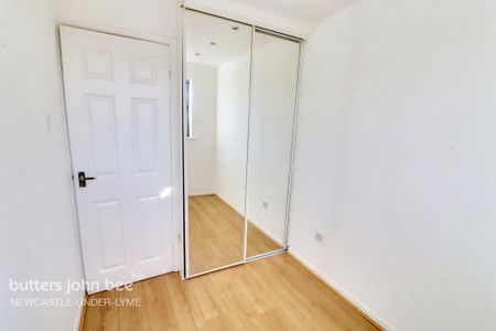 2 bedroom semi-detached house to rent - Photo 2