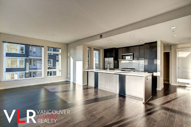 Condo in North Vancouver, BC - Photo 1