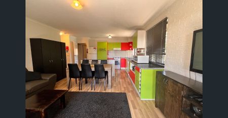 Four Bedroom Fully Furnished Unit Available for 12 Month Lease @$750pw - Photo 2