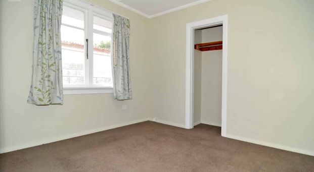 Fantastic Three Bedroom Home - Photo 1