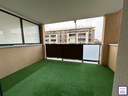 Location Appartement 1 pièce 35m² - Photo 2