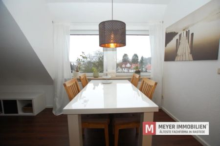 Bezugsfreie Dachgeschosswohnung mit Balkon u. Fahrstuhl zentral in Rastede (Obj.-Nr.: 5166) - Foto 3