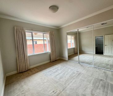 238A Crawford Road, Inglewood, WA 6052 - Photo 2