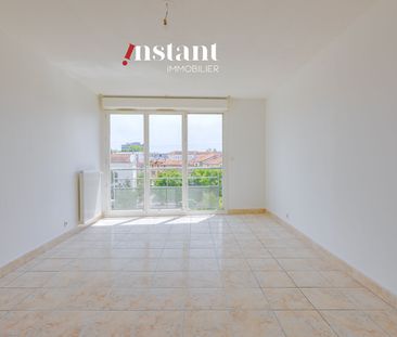 Grand T3 avec loggia à 10 min de gare de Vénissieux, - Photo 1