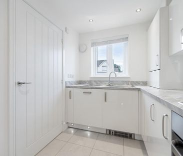 2 bedroom semi-detached house to rent - Photo 6