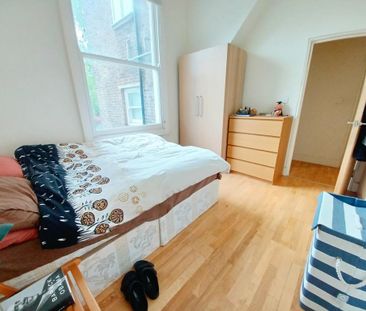 2 bedroom flat to rent - Photo 3