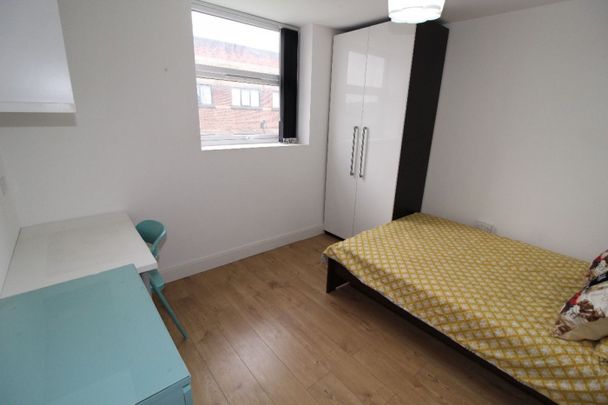 Fylde Road, Flat 02, PRESTON, Lancashire PR1 2XP - Photo 1