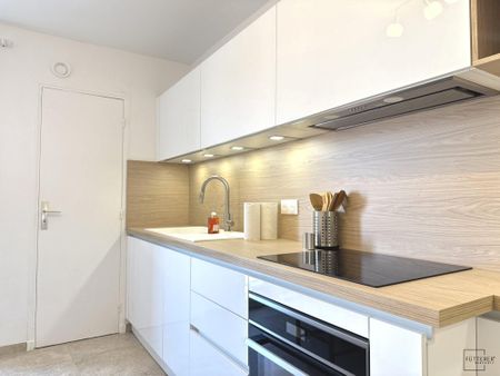 Location Appartement 3 pièces 80m² NARBONNE 11100 - Photo 4