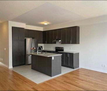 For Lease - 171 Lageer Drive, Whitchurch-Stouffville, Ontario - Photo 4