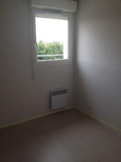 Location Appartement 4 pièces 73m² - Photo 4