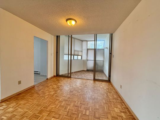 For Lease - 2760 Carousel Crescent Unit# 102, Blossom Park - Airport and Area, Ontario - Photo 1