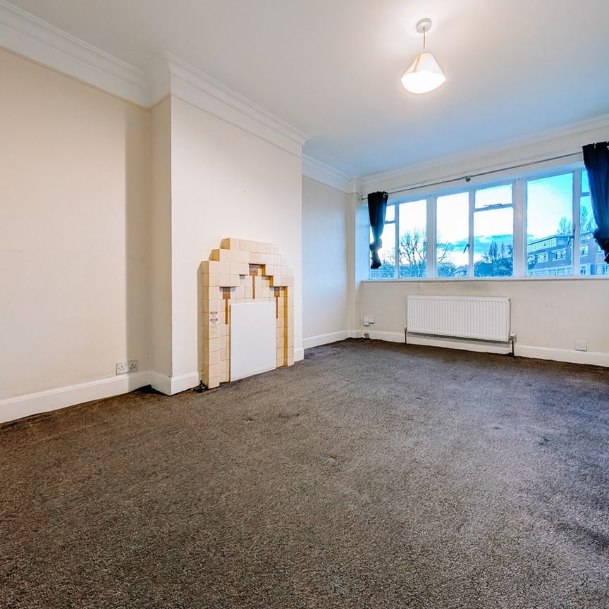 1 Bed Flat, Hanger Green, W5 - Photo 1