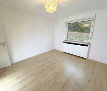 SCHADE IMMOBILIEN - Erstbezug nach Renovierung! 3-Zimmerwohnung mit... - Photo 5