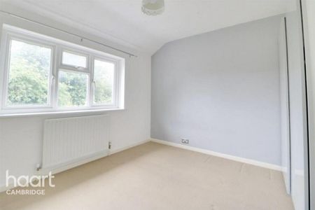 3 bedroom end of terrace house to rent - Photo 2