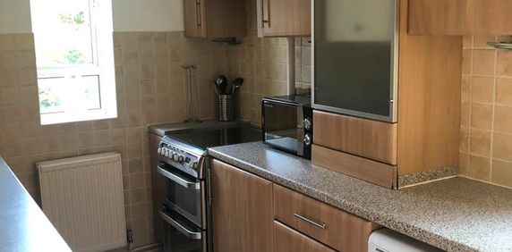 3 Bed Flat, Lilian Baylis House, N1 - Photo 2