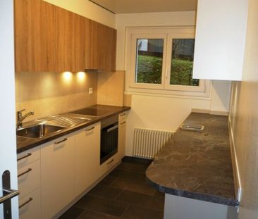 Appartement de 3.5 pièces au 1er étage avec balcon - Foto 2