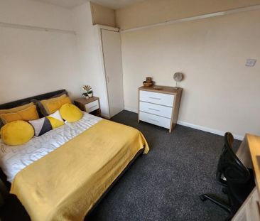 4 bedroom house share to rent - Photo 5