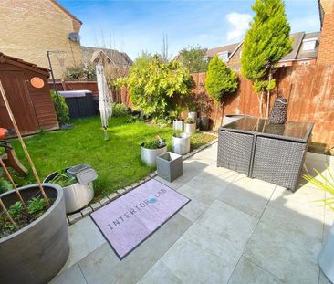 4 bedroom terraced house to rent - Photo 1