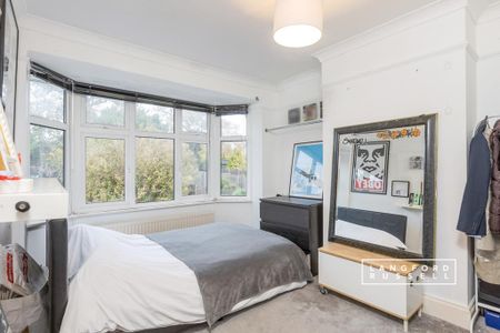 4 bedroom semi-detached house to rent - Photo 5