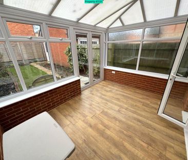 3 bedroom end of terrace house to rent - Photo 1