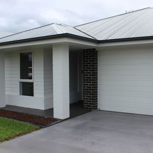 Home For Rent - Photo 2