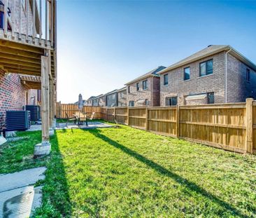 For Lease - 34 Ness Drive, Richmond Hill, Ontario - Photo 5