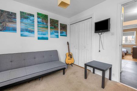 2 bedroom flat to rent - Photo 5