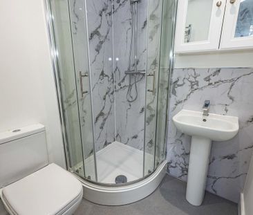 6 bedroom flat to rent - Photo 1