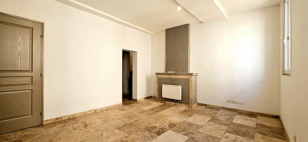 Location Maison 4 pièces 65m² GONFARON 83590 - Photo 1