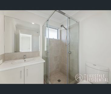 8 Sentinel Drive, Two Rocks, WA 6037 - Photo 5