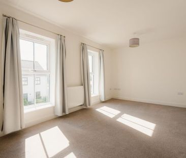 3 bedroom terraced house to rent - Photo 3