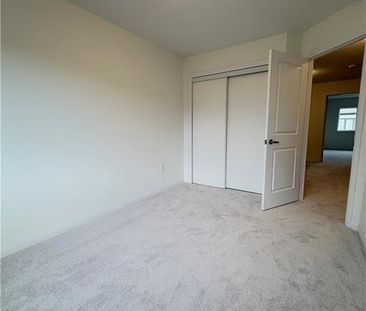 12 SCOTCH THISTLE Lane, Haldimand, Ontario, N3W0G1 - Photo 5