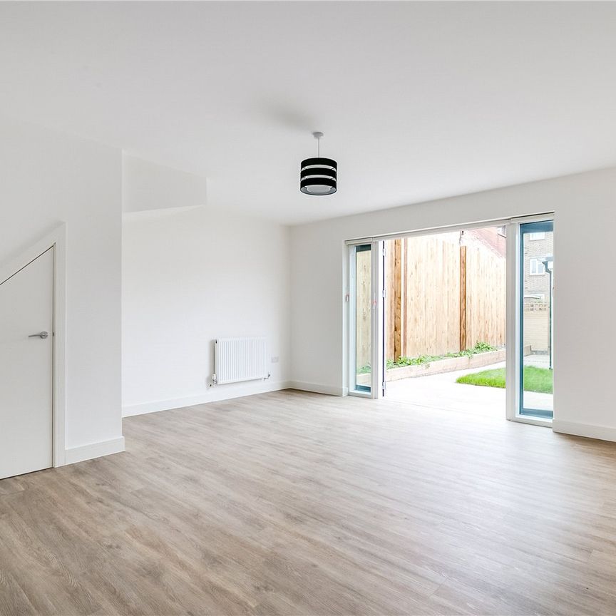 Tota Terrace, London, SW17, London - Photo 1