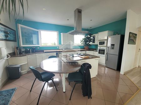 LOCATION PAU - UNIVERSITE: Appartement T5 de 166 m² avec terrasse, garage et 3 places de parking - Photo 5