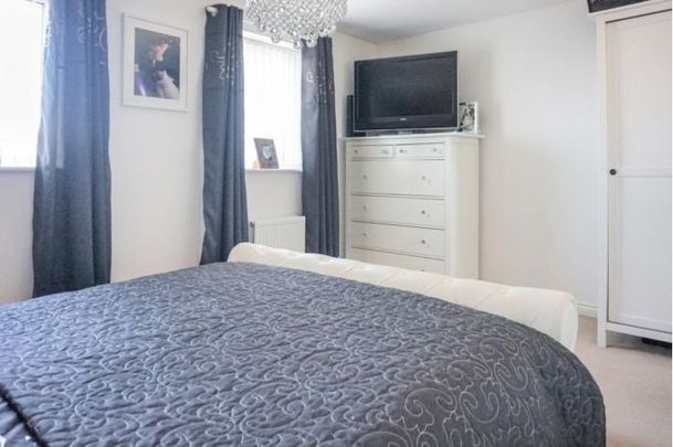 5 Bed Terraced House, Wood Mead, BS16 - Photo 1