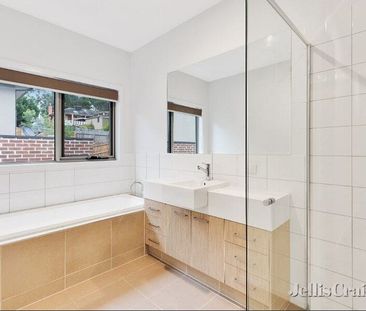 3/198 Sherbourne Road, Eltham - Photo 3