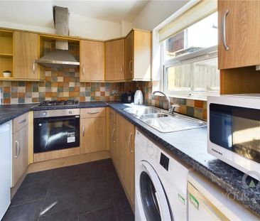 1 bedroom in a house share to rent - Photo 5