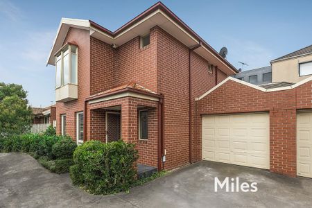 2/5 Kenilworth Parade, Ivanhoe - Photo 3