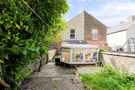 3 bedroom terraced house to rent - Photo 2